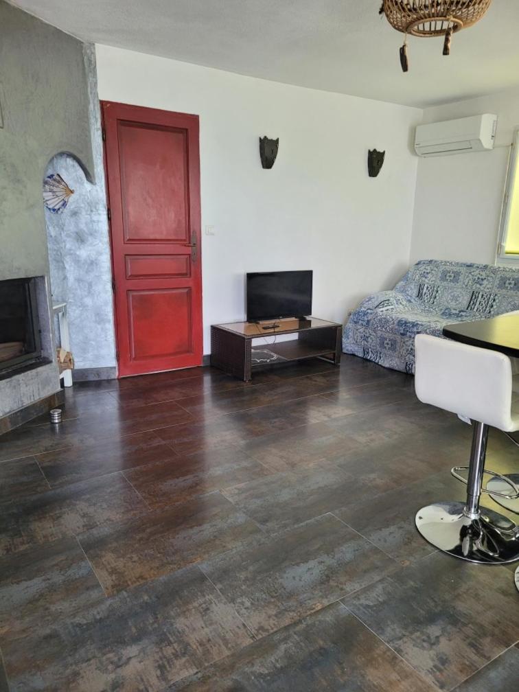 Cabanes Des Aresquiers فرونتينيان المظهر الخارجي الصورة