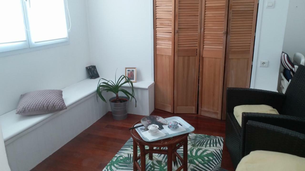 Cabanes Des Aresquiers فرونتينيان المظهر الخارجي الصورة